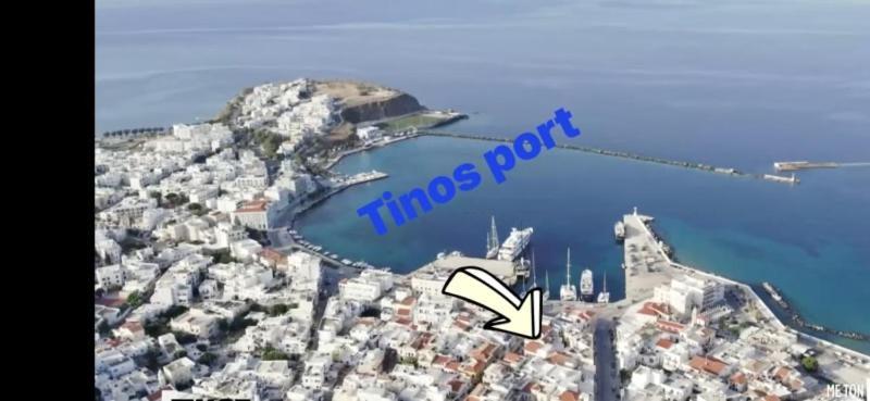شقة Iakovos' Luxury Penthouse Tínos المظهر الخارجي الصورة
