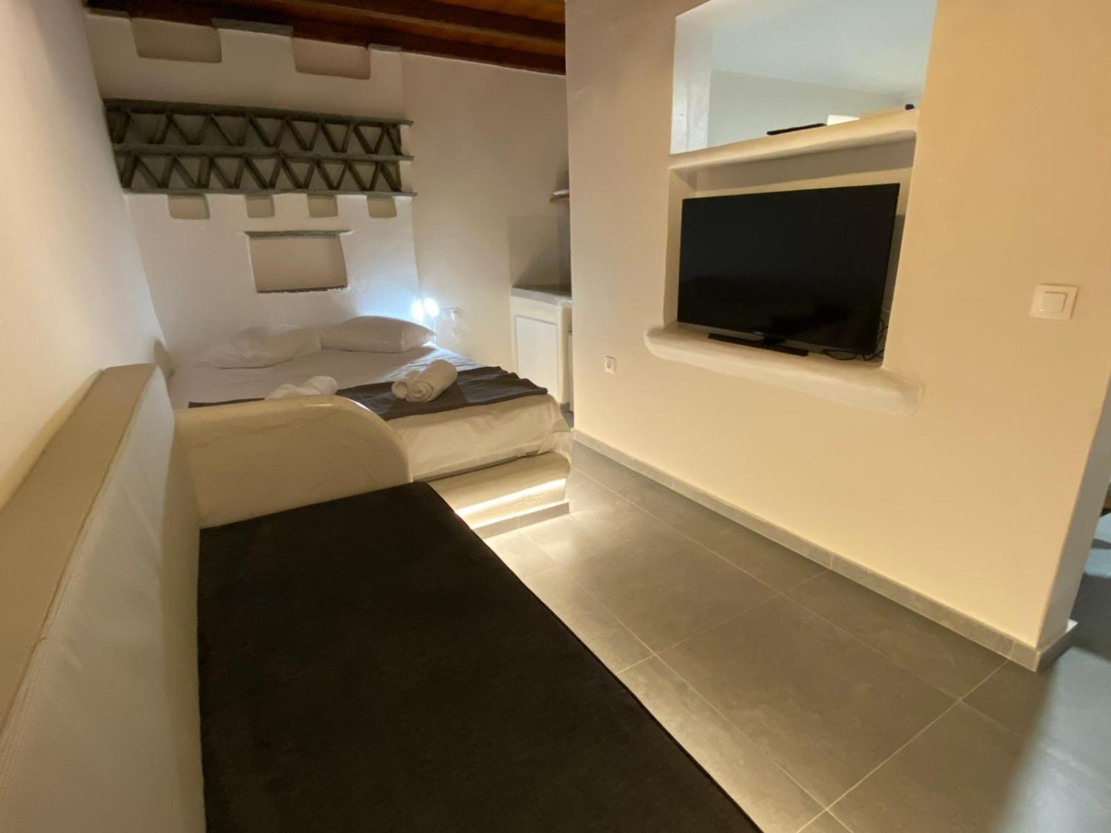 شقة Iakovos' Luxury Penthouse Tínos المظهر الخارجي الصورة